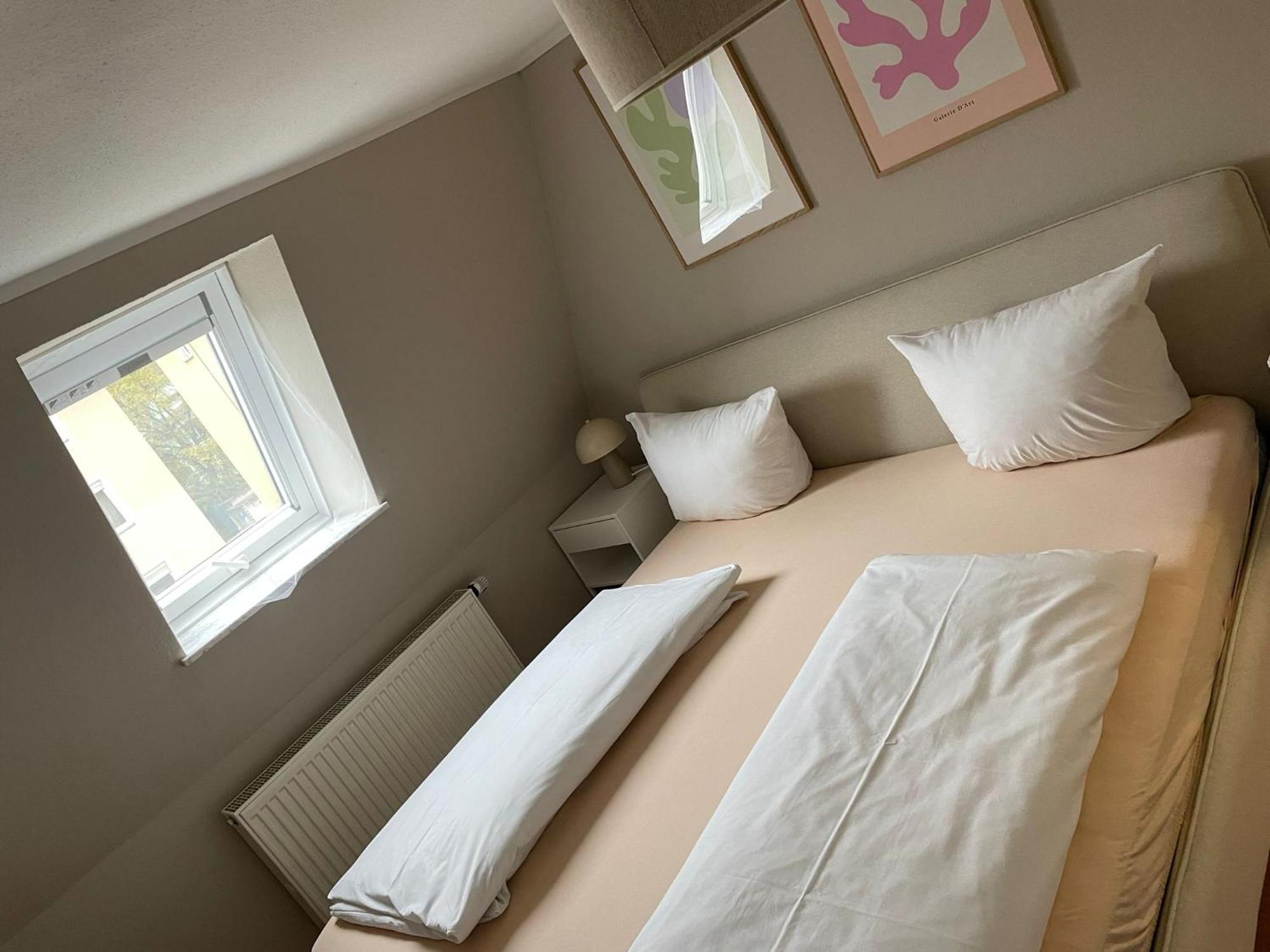 Homie Stay Schiestlstrasse - Moderne Dachgeschosswohnung Mit 2 Schlafzimmern فورتسبورغ المظهر الخارجي الصورة